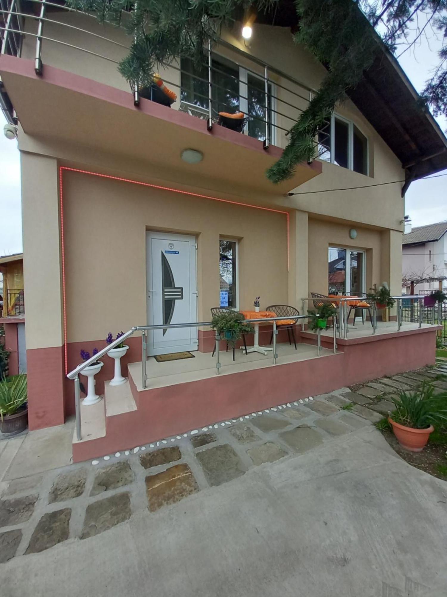 Стаи За Гости - Цветето На Ангела Bankya Exterior photo